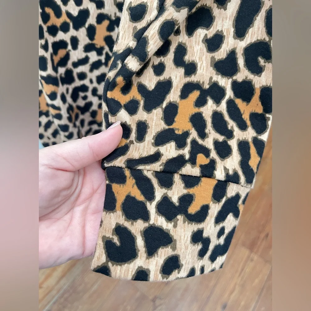 Quacker Factory Leopard Shirt - Picture 3 of 5